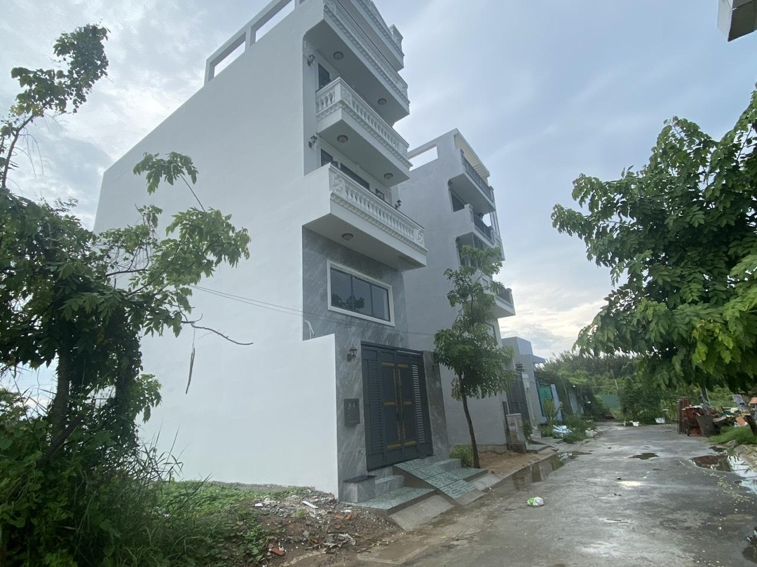 Cần Bán Gấp Đất Mặt Tiền Lê Văn Lương Nhơn Đức Nhà Bè