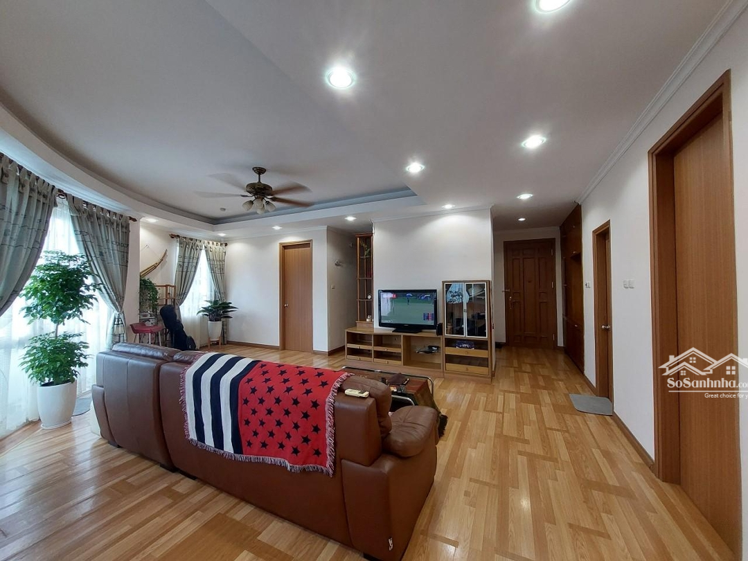 Cho Thuê Căn Hộ Chung Cư Hacisco . Diện Tích 115 M2, 3 Pn, 2 Vệ Sinhmới Sửa, Full Nội Thất