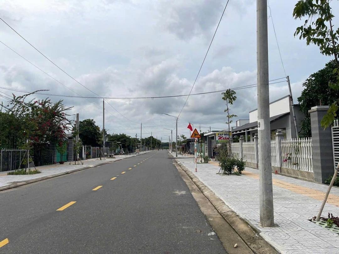 Bán Lô Đất Nhà Vườnmặt Tiềnnhựa Vỉa Hè Phước Long Thọ, Đất Đỏ, Cách Ql55 200M, Dân Cư Hiện Hữu