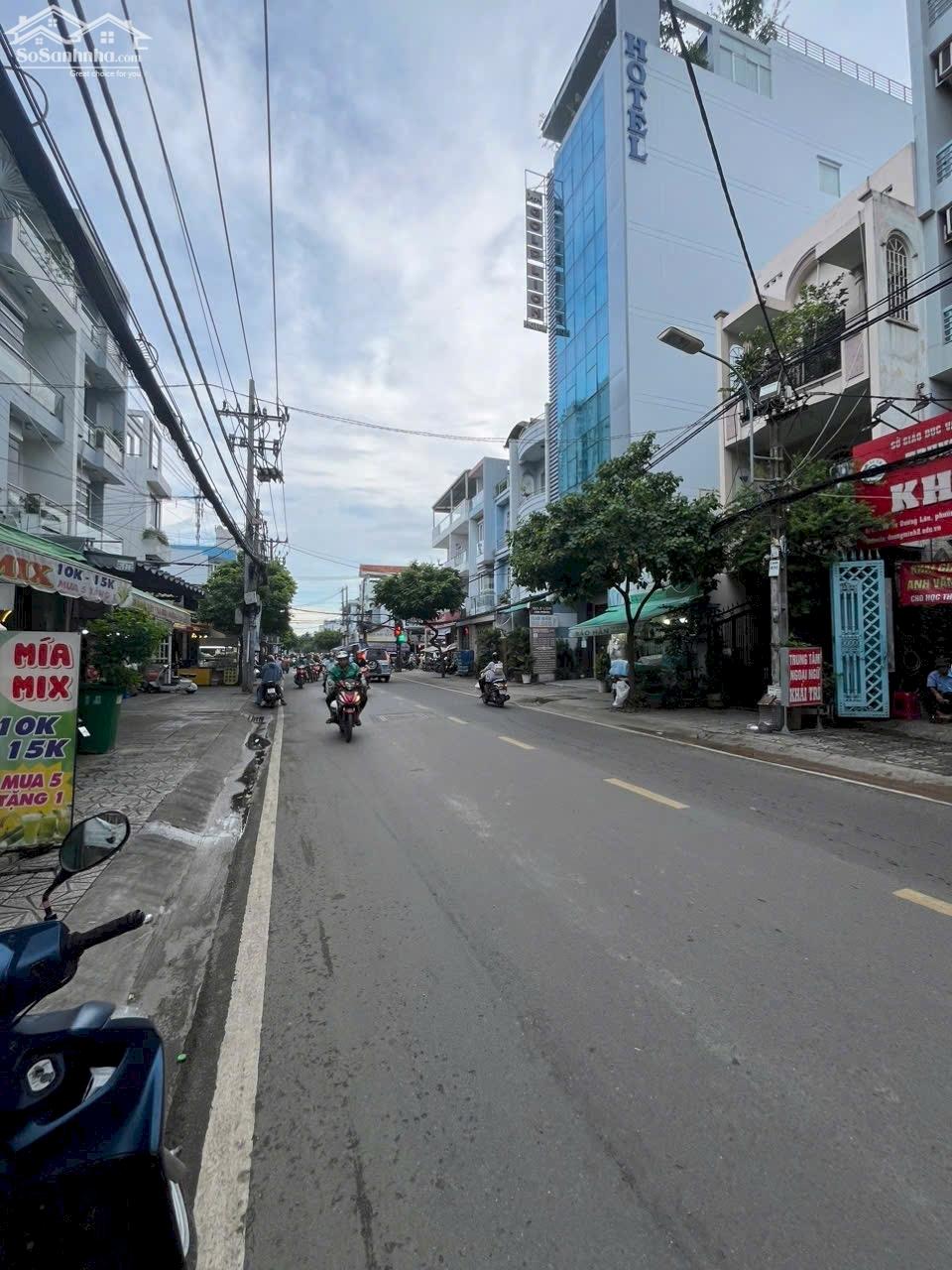 Bán CHDV MT Âu Dương Lân P3 Q8 DT 4x36m 1 trệt 3 lầu ST 17P lớn Giá 25 tỷ 500tr