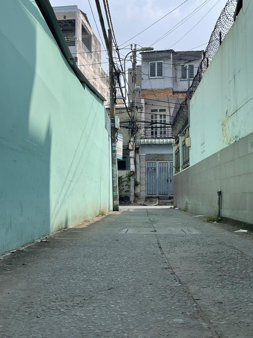 Chủ Gửi Bán Căn Nhà Có Gác Lửngdiện Tích72M Ngang 4,5M Vuông Vức .
Hẻm Thông Thoáng Giá Bán 5Ty450