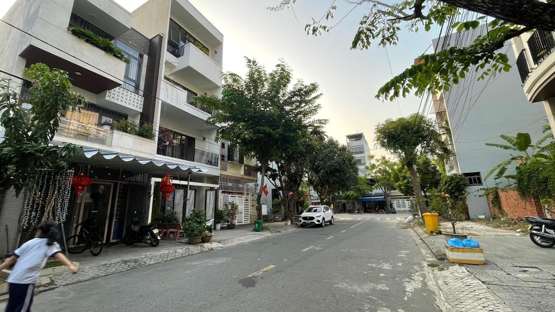 Giảm Sốc 2 Tỷ! Bán Nhà 440M2Mặt Tiềnnguyễn Đình Chiểu, Q. Ngũ Hành Sơn (Sát Sông Chương Dương)