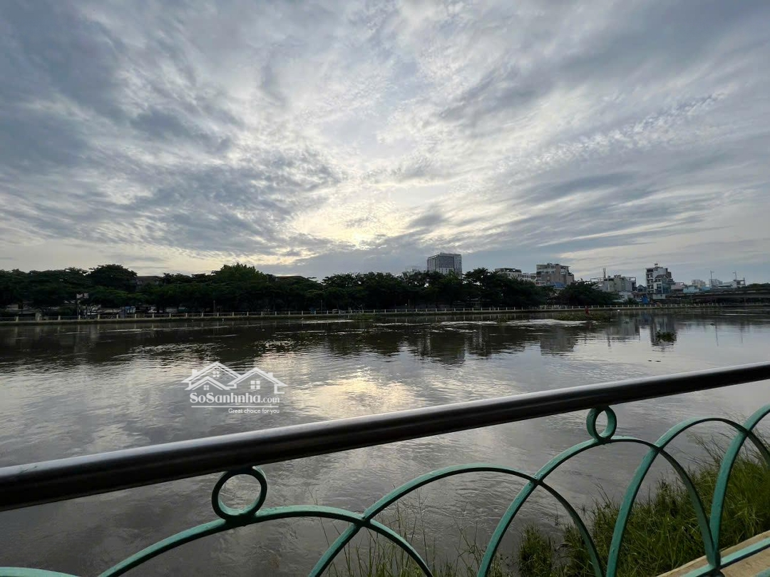 Duy Nhất Chỉ Có 1 Căn Biệt Thự. View Sông 2 Mặt Tiền Trước Sau.đường Bình Lợi Giá Bán 39 Tỷ Tl