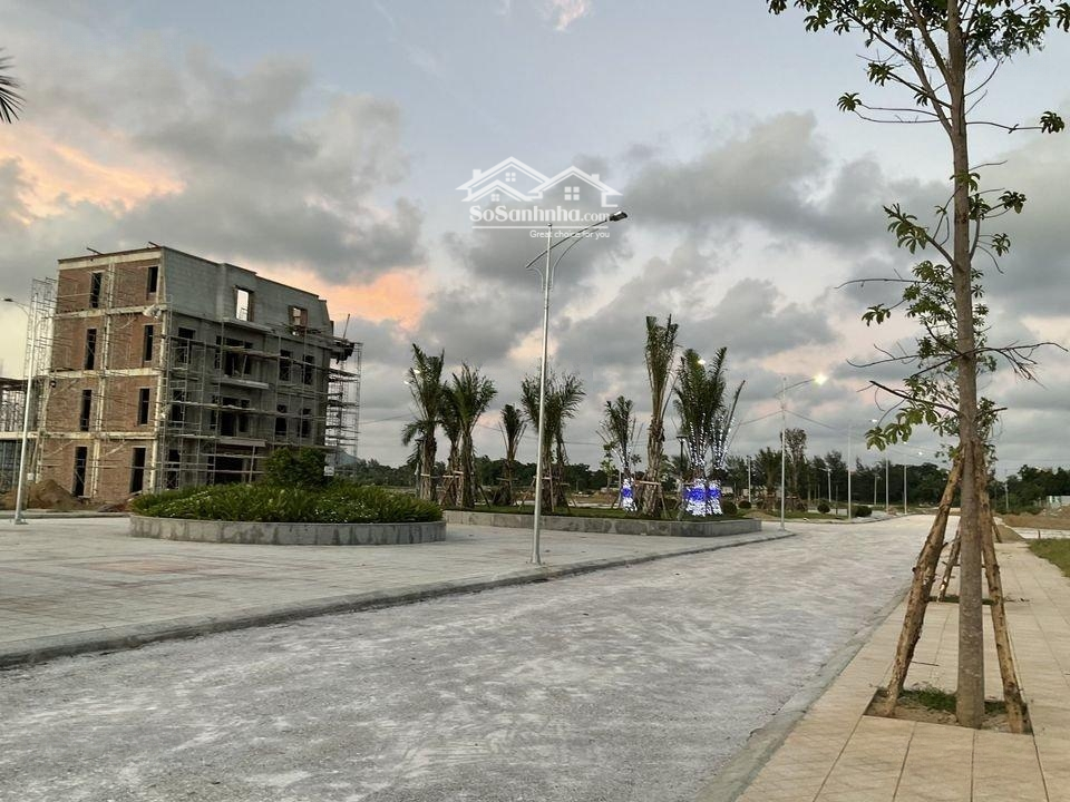 Bán Lô Đất Nền Ngay Đường 10 Đi Khu Du Lịch Biển Hải Tiến, Sổ Sẵn Sang Tên, Xây Dựng Tự Do. Bao Sổ