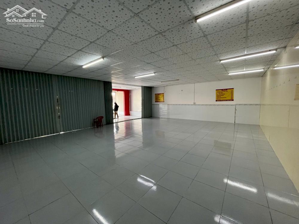 Cho thuê nhà mặt tiền đường lê nhựt tảo ngay chợ 586 ngang 10m