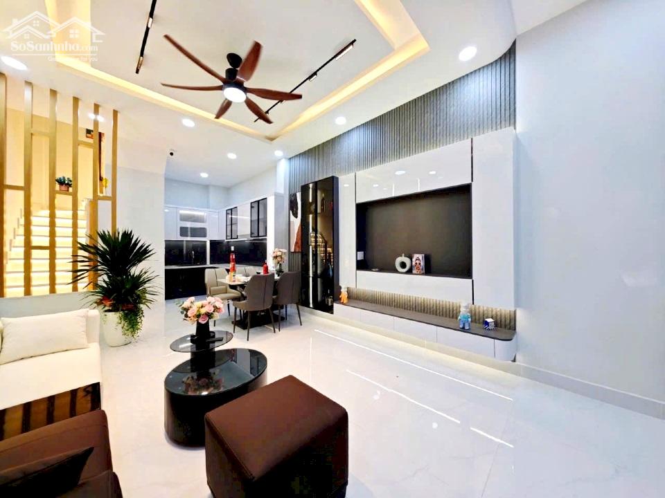 Cần bán nhà mới đẹp nội thất cao cấp 2 lầu sân thượng hẻm Lý Thái Tổ