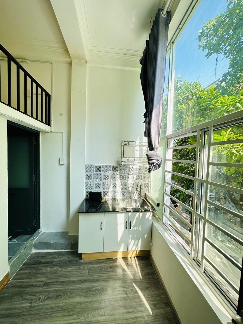 Phòng Trọ Cho Thuê Có Gác 25M2 Có Cửa Sổ Trời Lớn Bình Thạnh Ở Chu Văn An, Gần Chợ Bà Chiểu