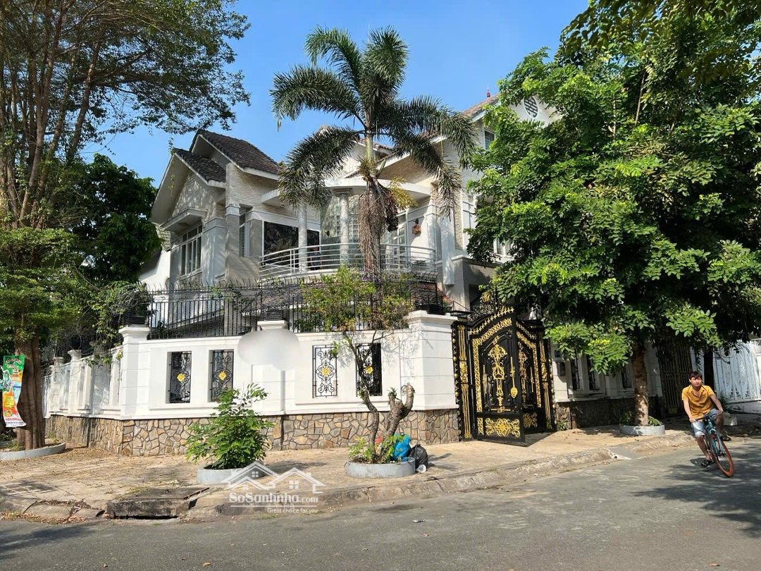 Chính Chủ Cần Bán Nhanh Biệt Thự Bình Lợi, 16.4X20M, 3 Tầng, Chỉ 110 Triệuiệu/M2