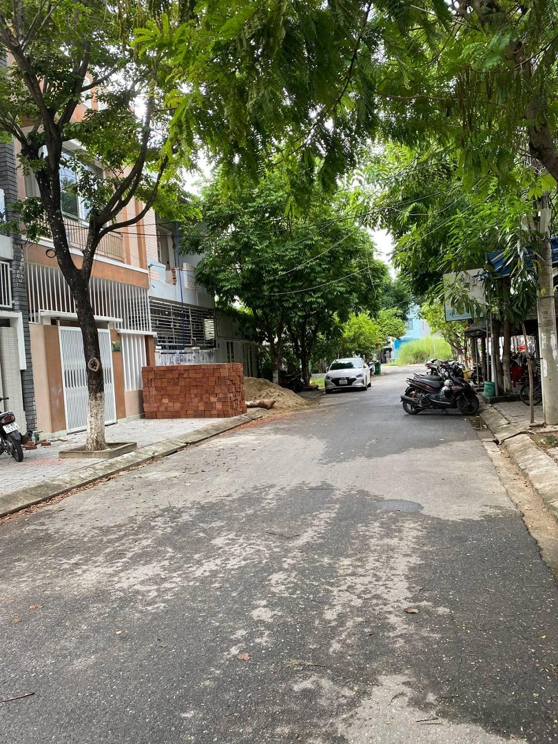 Bán Đất Đường Trần Thanh Mại,Diện Tích75M2 - Hướng Đông - Giá Bán 5 Tỷ 8 Tl