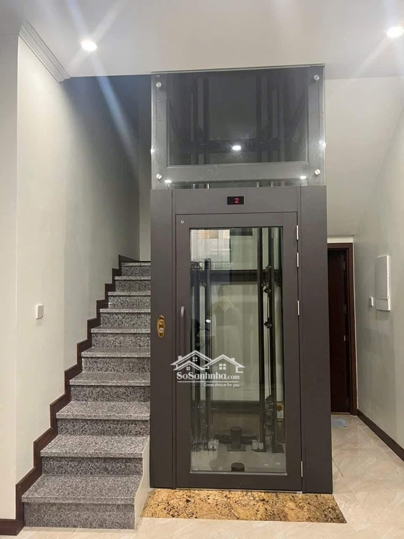 Cho Thuê Nhà Biệt Thự Ngõ 89 Lạc Long Quân,Diện Tích200M2, Gara Ô Tô, 58 Triệu/Th
