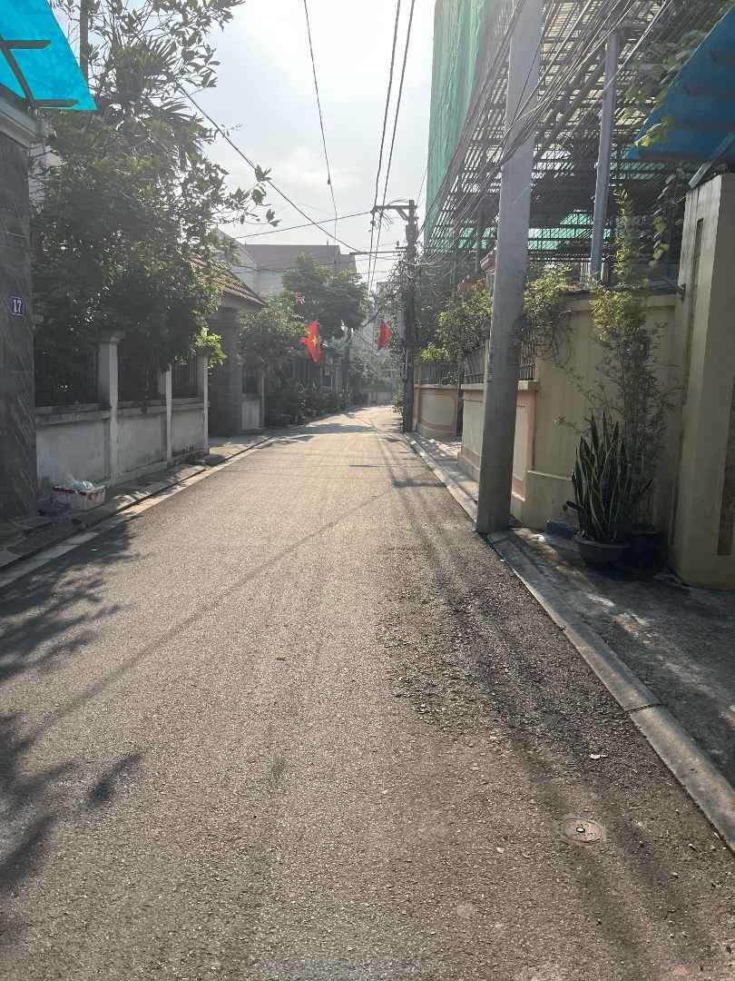 Hàng Hiếm, Bán 45,6M2Mặt Tiền4,5M Giá Sốc Chỉ 3,75 Tỷ Tại Đường Khoan Tế, Đa Tốn, Gia Lâm.