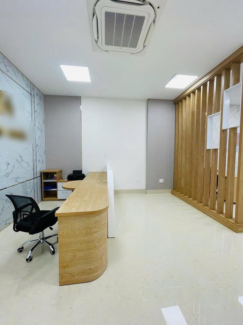Nhà Trệt Trục Chính - Trục Thông Cầu Trần Hoàng Na, Lộ 30M, 5X24, Đông Bắc, Mới, Sân Oto