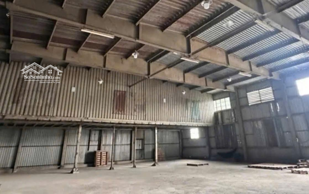 Cho Thuê Kho Xưởng Quận 7Diện Tích200M2 Vách Tường Xây Thoáng Mát, Kiên Cố