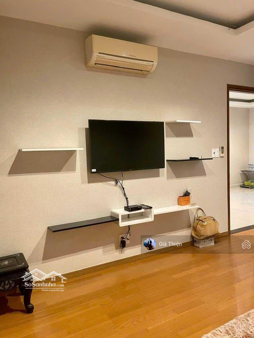 Căn Sky Center Phổ Quang, 2 Phòng Ngủ- 2 Vệ Sinh74M2, Giá Bán Chỉ 4.360 Tỷ Bao Gồm Thuế Phí Full Nội Thất