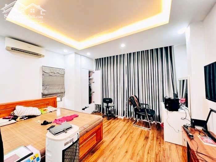 Bán Nhà Hưng Thịnh, Vỉa Hè OTO Tránh, Lô Góc 3 Thoáng, View CV Yên Sở, 6T Hiện Đại, 60m2, 14.2 Tỷ