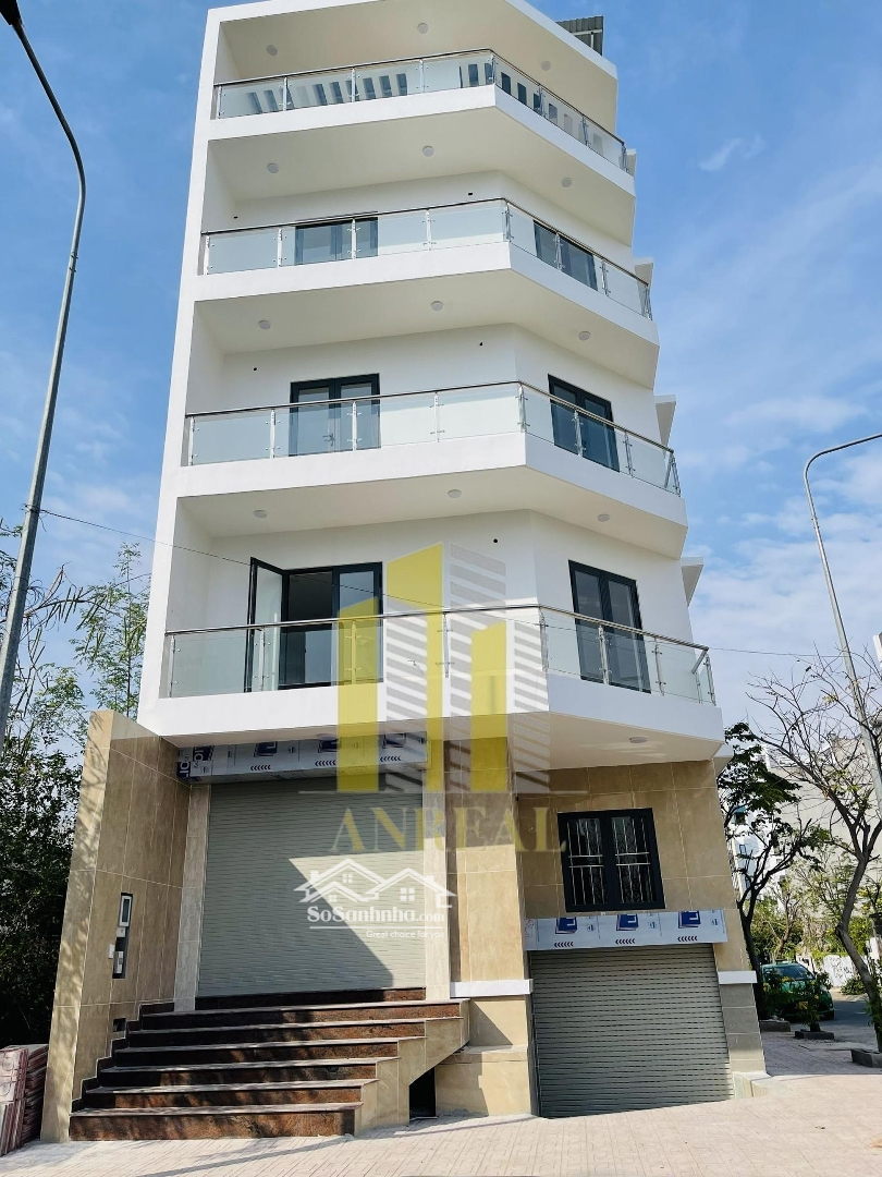 Cho Thuê Tòa Văn Phòng Hầm 4 Lầu, Thang Máy - Sàn Trống Suốt Giá Bán 65 Triệu