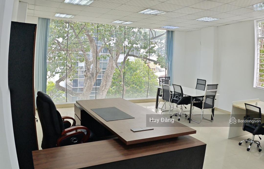 Cho Thuê Văn Phòng Sàn 40-150M2 View Kính Tặng Nội Thất Như Hình Siêu Hot Trung Tâm Quận 3
