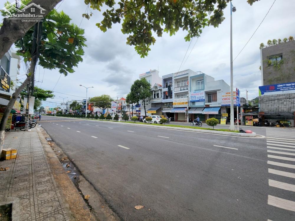 Bán nhà 4 Tầng mặt tiền kinh doanh đường 2-4 Nha Trang gần Chợ Vĩnh Hải_Gần Biển Nha Trang
