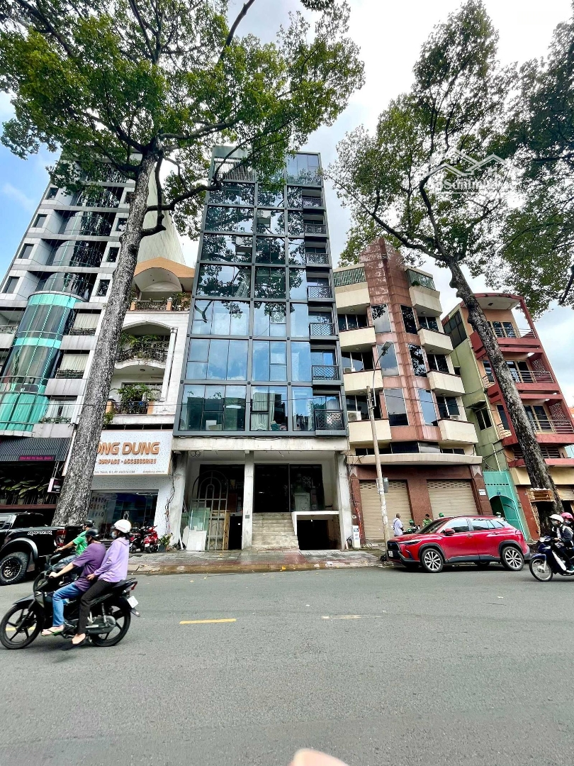 Bán Buildingmặt Tiềntrần Hưng Đạo, Q. 5 - Diện Tích 8.3 X 20M, 6 Tầng - Hđt 180 Triệu - Giá Bán 88 Tỷ