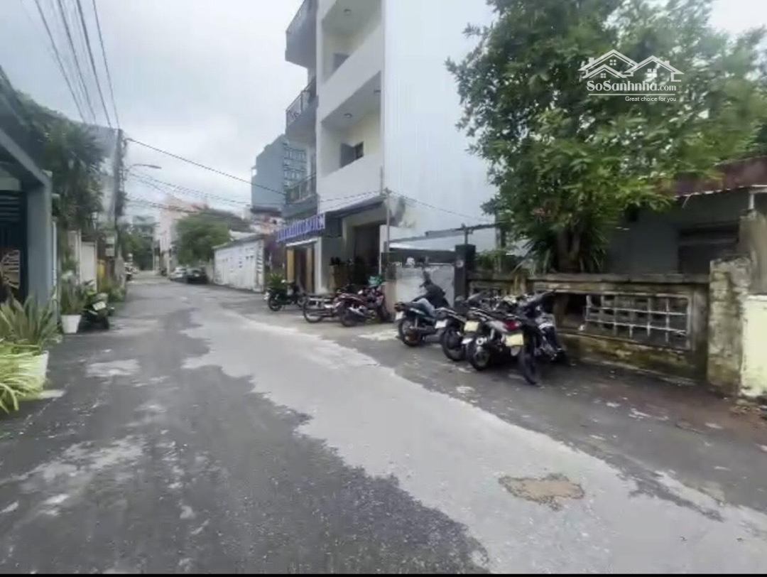 Hot! Chuyển Nhượng Lô Hoài Thanh Đường Nhựa Ô Tô 6M Thông Thoáng Gần Sông Định Cư Tốt