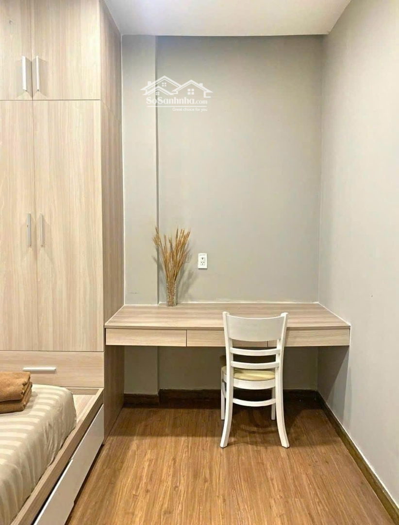 Cho Thuê Gấp Căn Hộ 2 Pn Đường Đặng Văn Ngữ, 70M2, Giá Bán 13 Triệu Vnđ, Liên Hệ: 0909455485