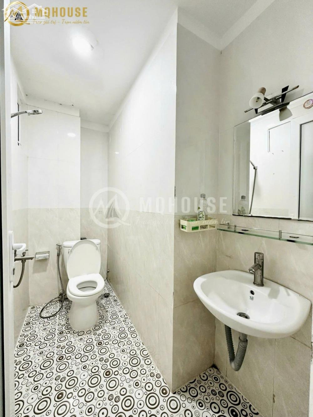 Căn hộ cửa sổ thoáng, full nt, thang máy gần vòng xoay Hàng Xanh, Hutech, Ngoại thương, GTVT, Pearl Plaza, Landmark
