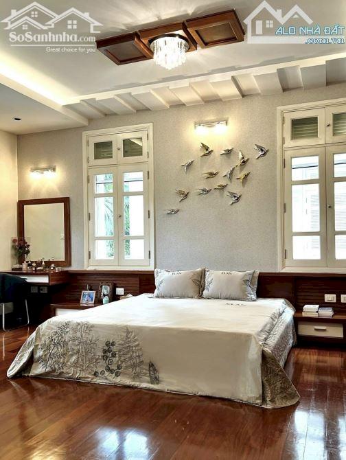 Bán biệt thự dự án Romantic Park 112m2 x 6 Tầng - Mặt tiền 8m - Giá 51 tỷ