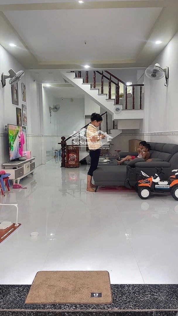 Bán Nhà 2 Lầu Ở Dương Văn Cam, Trường Thọ, Thủ Đức. Ngay Cạnh Chợ Thủ Đức. Tặng Nội Thất Giá Bán 2Ty890