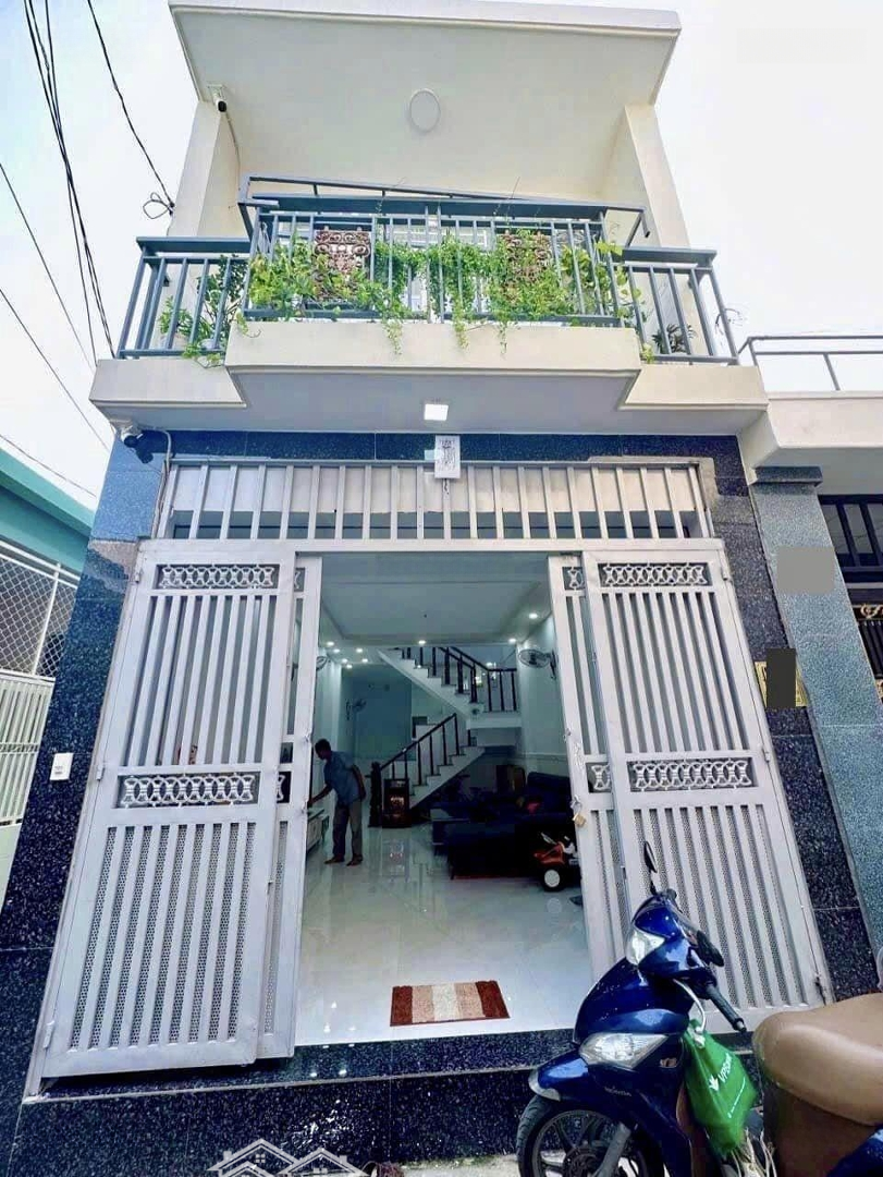 Bán Nhà 2 Lầu Ở Dương Văn Cam, Trường Thọ, Thủ Đức. Ngay Cạnh Chợ Thủ Đức. Tặng Nội Thất Giá Bán 2Ty890