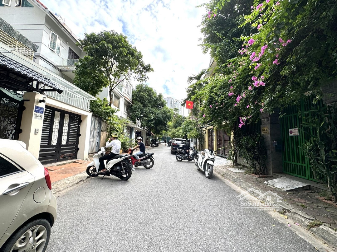 Biệt Thự Phố Trung Kính, Q. Cầu Giấy, Hn. 160M2. 74 Tỷ. Phú Quý, Tài Lộc. Bình An, Trường Thọ!