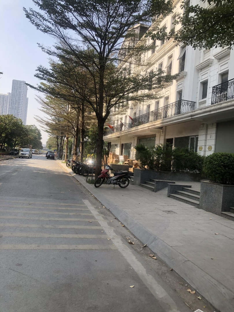Biệt Thự Phố Trung Kính, Q. Cầu Giấy, Hn. 160M2. 74 Tỷ. Phú Quý, Tài Lộc. Bình An, Trường Thọ!