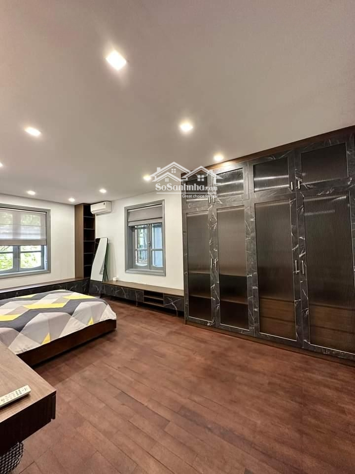 Bán Toà Nhà Apartment C. Cấp Đẹp Nhất Phố Xuân Diệu Gần Hồ Không Gian Mở Cách Điệu Cổ Kính 52.8 Tỷ