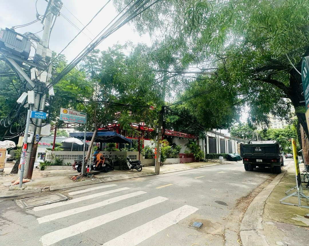 Bán Đất Mặt Tiền Đường 40, Nguyễn Văn Hưởng, Thảo Điền, Quận 2Diện Tích22X18 Cn 370M2 Giá Bán 71 Tỷ