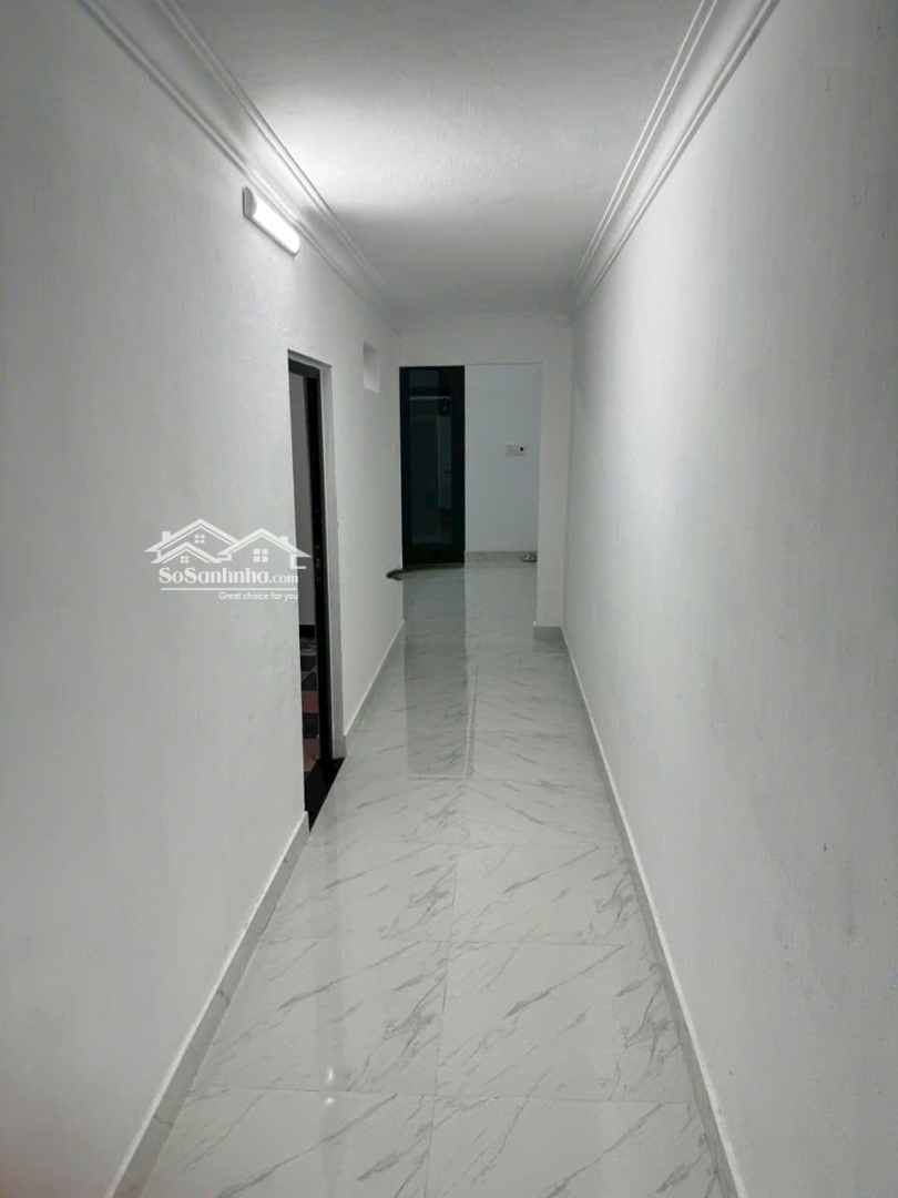 Bán Nhà Gác Lửng Đúc Đường Huỳnh Tịnh Của Sát Phạm Hùng, Khu Đông Dân Cư, Đối Diện Công Viên