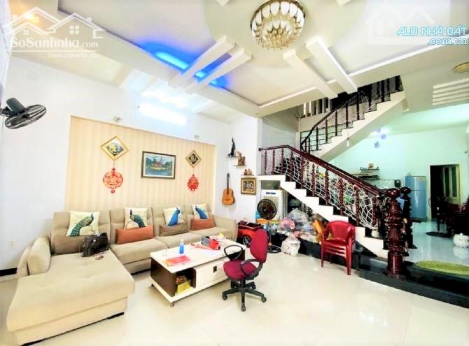 117M PHỐ TÂY GẦN CHỢ SÁT BIỂN 2 tầng GÓC 2 MẶT TIỀN TRẦN VĂN DƯ Mỹ An