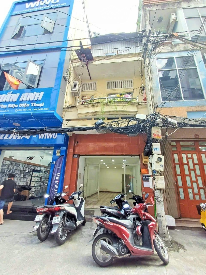 Cho Thuê Nhà Số 181/11 Đường 3/2, P11, Q10.Dt 4X14M, 1 Trệt, 1 Lầu, Giá 20 Triệu/Th Tl