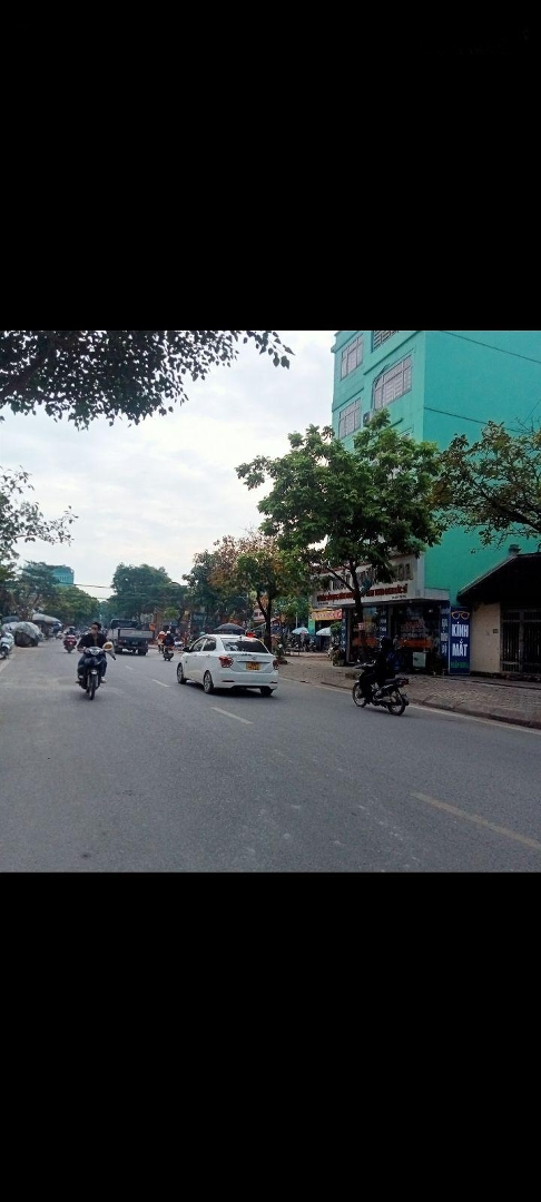 Siêu Kinh Doanh, Nhà Lô Góc Vỉa Hè 8M, 2 Bên Mặt Phố Nguyễn Văn Lộc, Hà Đông.