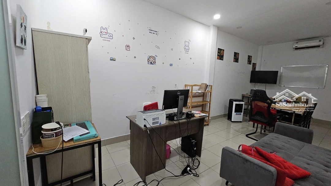 Cho Thuê Văn Phòng Giá Rẻ Mặt Tiền Gần Văn Cao, Đầy Đủ Bàn Ghế, Máy Lạnh Chỉ 6 Triệu
