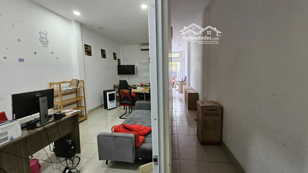 Cho Thuê Văn Phòng Giá Rẻ Mặt Tiền Gần Văn Cao, Đầy Đủ Bàn Ghế, Máy Lạnh Chỉ 6 Triệu