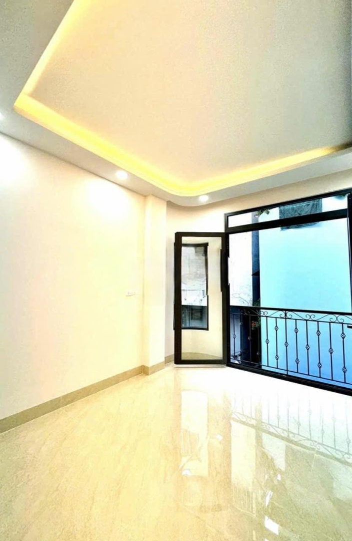 Nhà Nguyên Căn Ngô Gia Tự H3G Mới Đẹp 3X12M Trệt 1 Lầu 3 Phòng Ngủ 2 Vệ Sinh- 15 Triệucó Thương Lượng- 0339668168 Xem Nhà Ngay