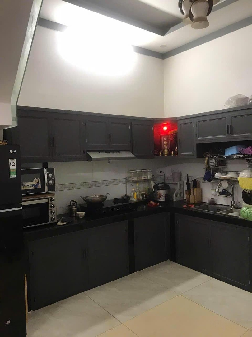 Bán Nhà 1T1L Hóa An Cổng Sau Cty Ponchen, 4X16M = 64M2, Sổ Riêng, Thổ Cư 100%, 3 Phòng Ngủ Có Sân Ô Tô
