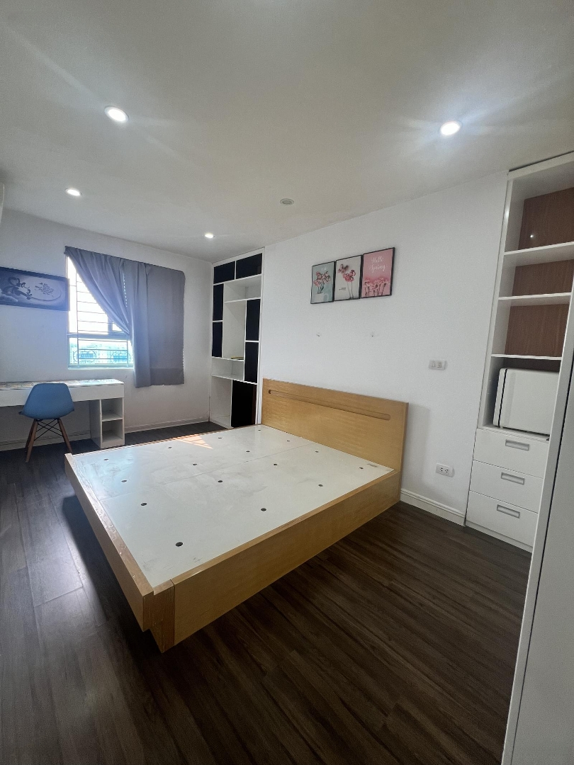 Chính Chủ Em Cần Cho Thuê Gấp Căn 2N1Vs Toà Hh1A Linh Đàm Đầy Đủ Nội Thất Chỉ Cần Xách Valy Vào Ở