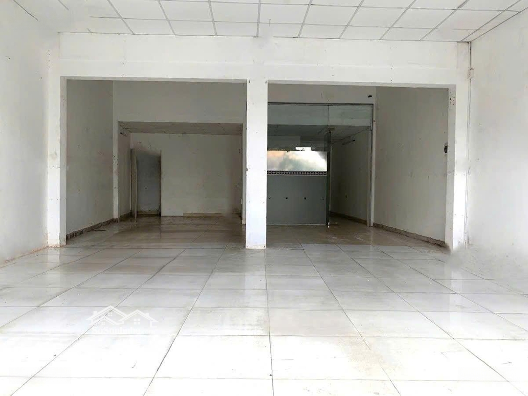 Mặt Tiền Lũy Bán Bích 10M X 27M, Sát Ngã Tư Đèn Đỏ