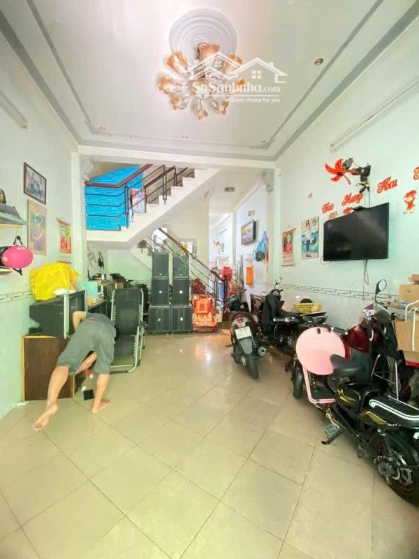 Chính Chủ Bán Nhàhẽm Xe Hơi8M Thông P Tân Quý - Q Tân Phú ; 50M2 3 Lầu St 6.2 Tỷ