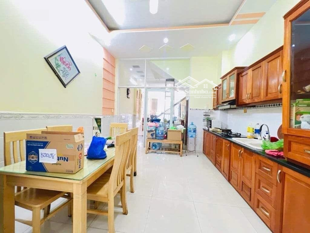 Bán Gấp Nhà 3 Tầng + Sân Thượng,Diện Tích60M, 5 Phòng Ngủ Đường 8M Xe Hơi Tránh, Nhà Đẹp, Chủ Tặng Nội Thất