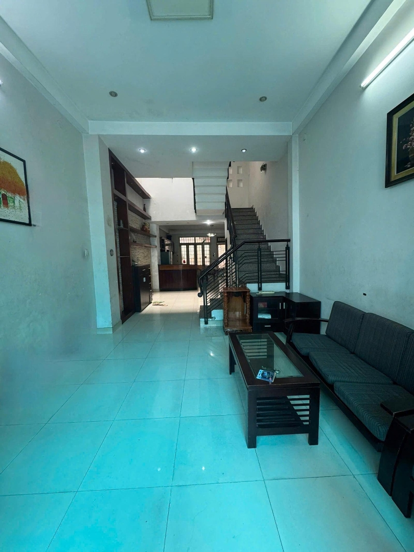 Bán Nhà Mặt Tiền Đường 30M Lê Thúc Hoạch Quận Tân Phú, Diện Tích 80M2 Ngang 4M X 19,9M Giá Bán 10,95 Tỷ