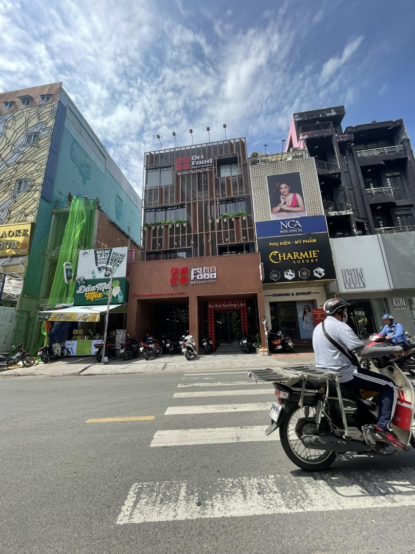 Bán Nhà Mặt Tiền Điện Biên Phủ, Quận 10, Sát Ngay Q3, Dt: 4.06X23M, Nhà Đẹp 5 Tầng Giá Bán 25 Tỷ Tl