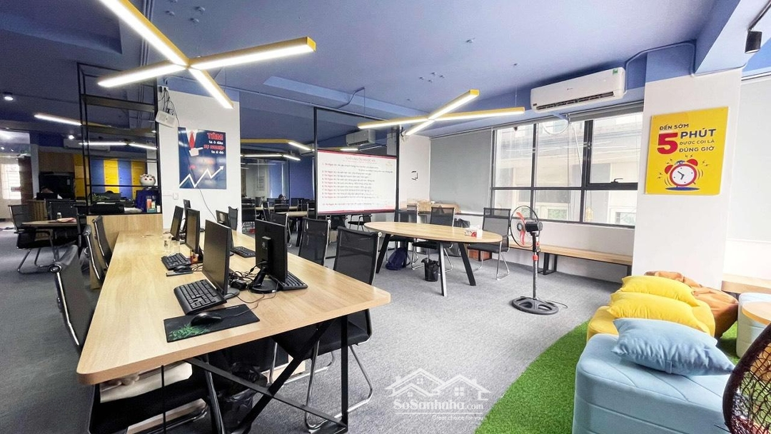 Cho Thuê Văn Phòng Mặt Phố Nguyễn Dudiện Tích180M2 Giá Sốc Chỉ 28 Triệu, Phù Hợp Nhiều Mô Hình