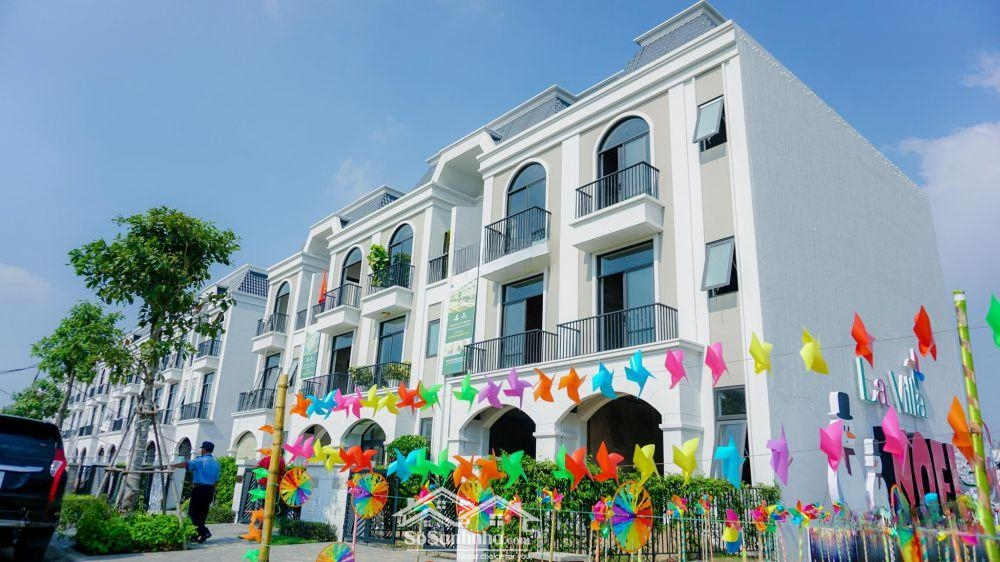 Bán Nhà Mặt Phố Tại Tân An Ngay Sát Aeon Tân An, Giá Tốt Chỉ 3,4 Tỷ, 100M2 Xây 1 Trệt 2 Lầu