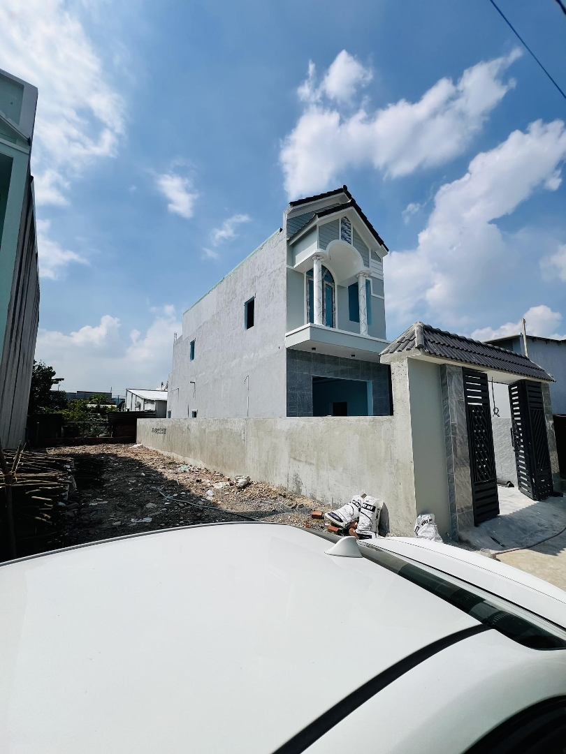 Bán Lô Đất Ngang 5 M Sâu 22M Nở Hậu 5.5M Sổ Riêng Thổ Cư 100%